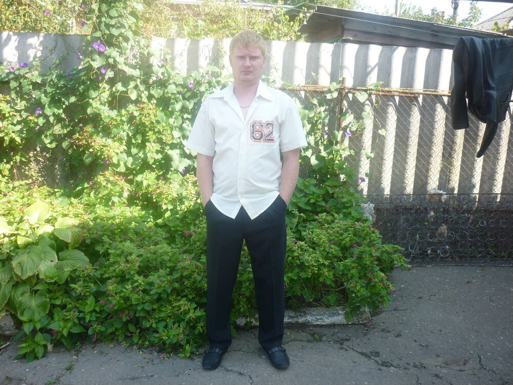  8863591  Aleksei, 41 ,    