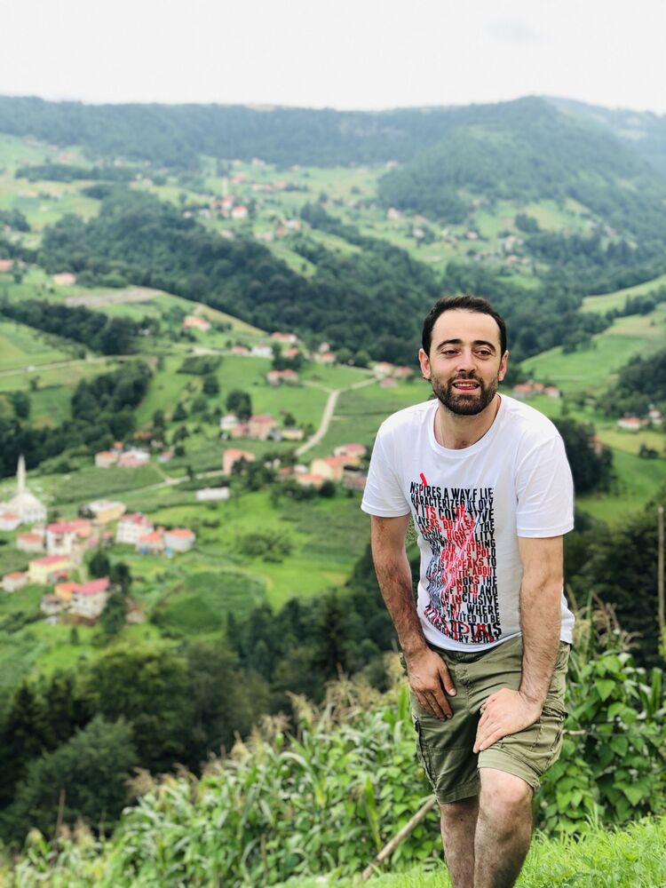  ,   Emre, 31 ,   ,   