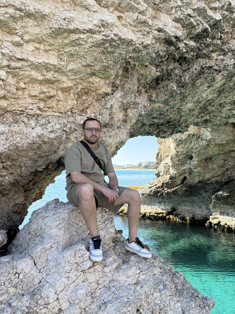  ,   Petros, 25 ,   ,   