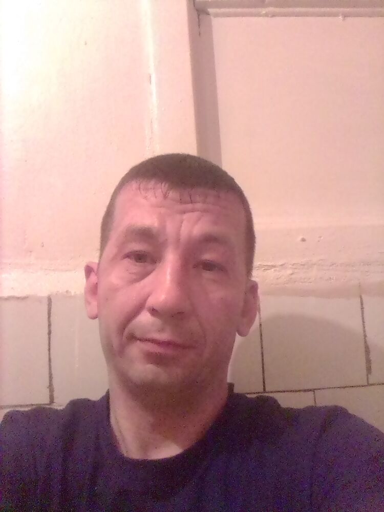  35445351  Alexander, 42 ,    