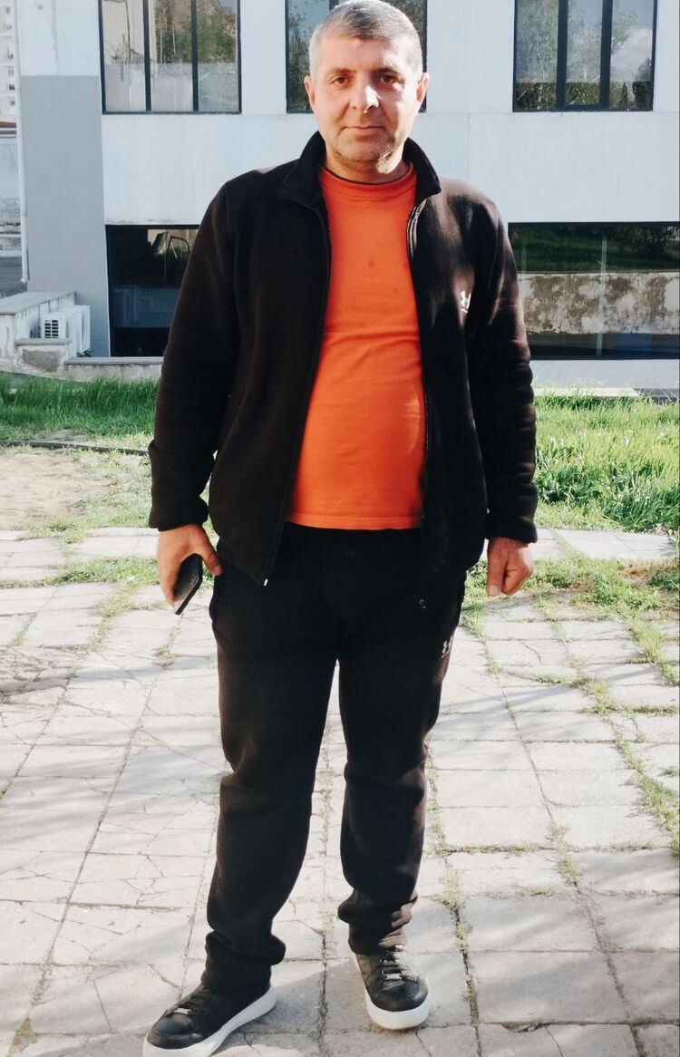  ,   Marat, 45 ,   ,   