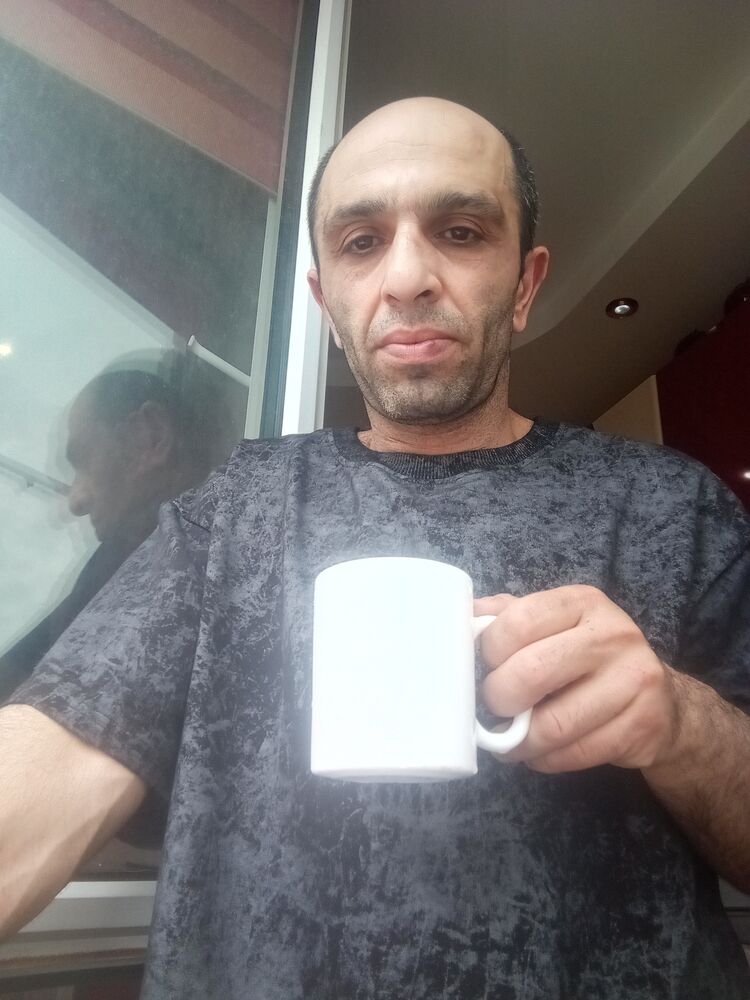  52218691  Garik, 40 ,    