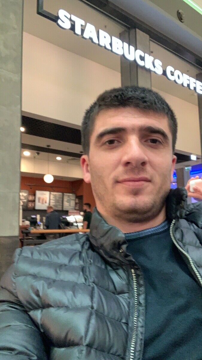  ,   Azer Amin, 37 ,   ,   
