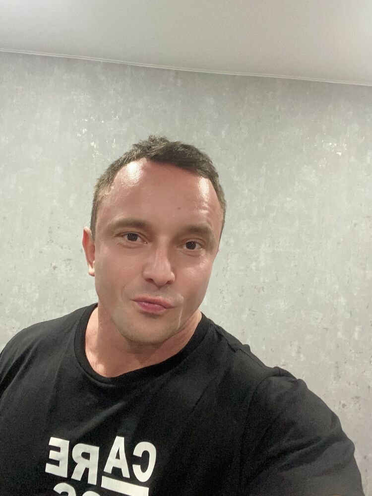  48855281  , 41 ,    