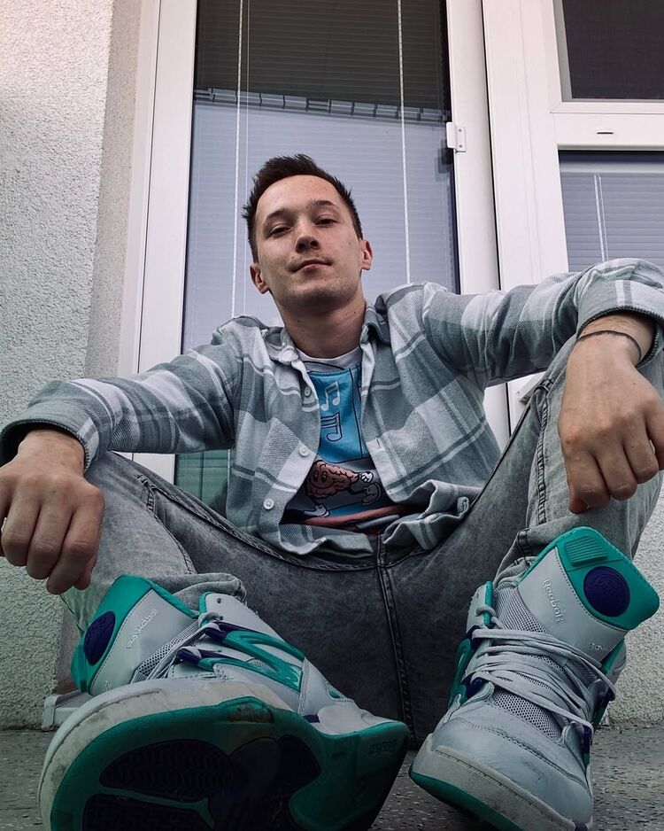  ,   , 34 ,   c 