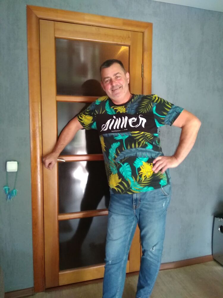 27588921  , 57 ,    
