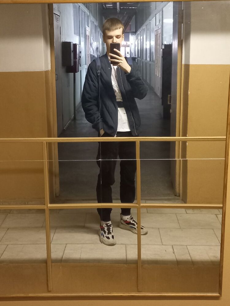  29212981  , 21 ,    
