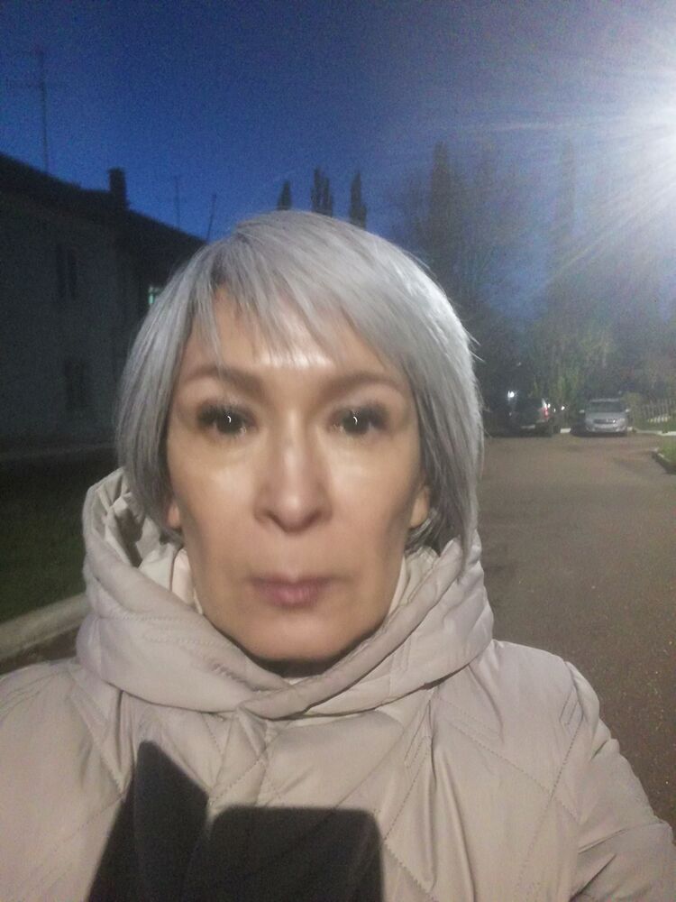 38497261  Elvira, 55 ,    