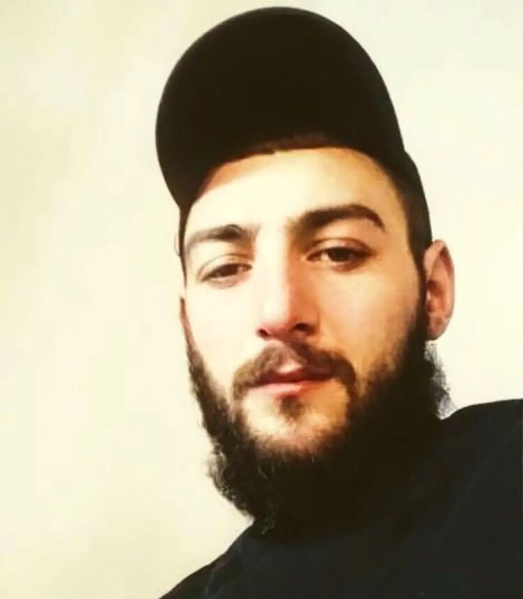  53031251  Narek, 33 ,    