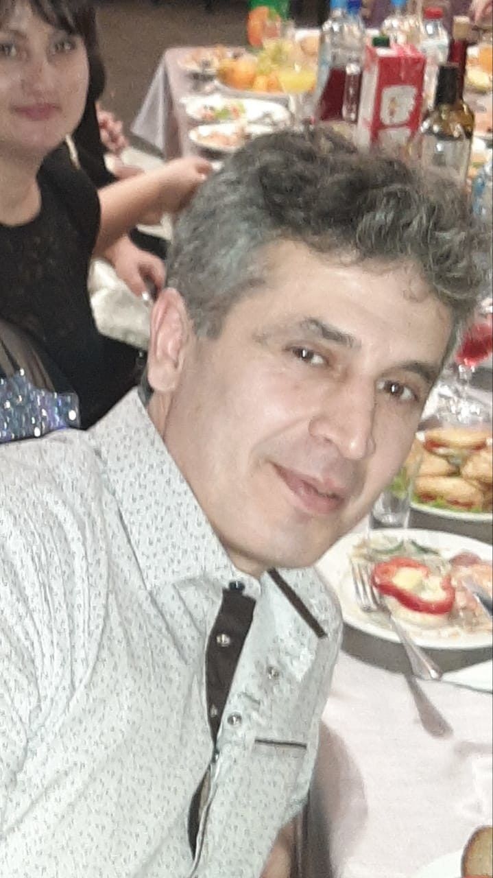  46216301  , 52 ,    