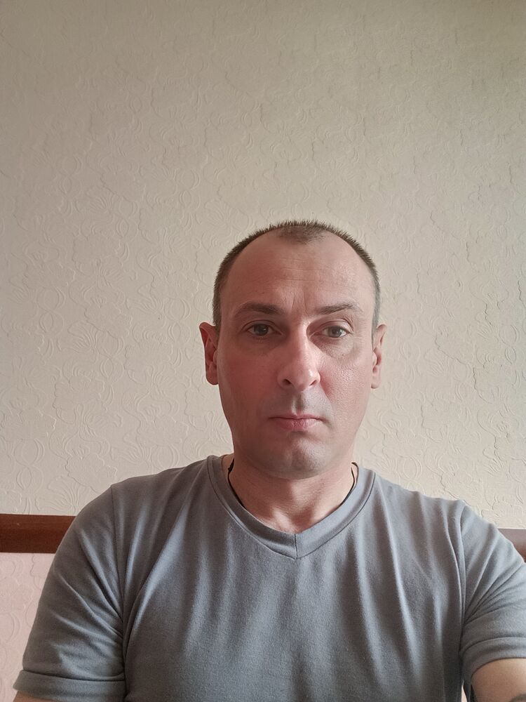  44361161  , 46 ,    -