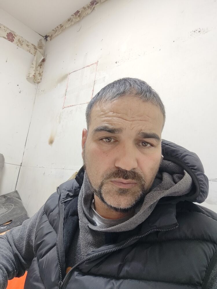  47094081  Ersin, 41 ,    