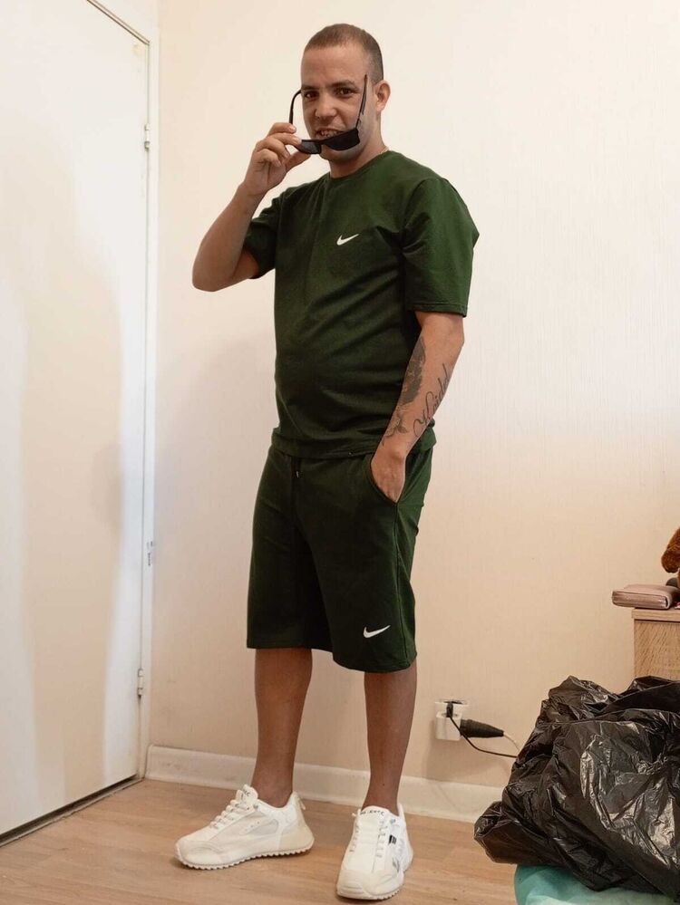  45414231  Eidel, 32 ,    