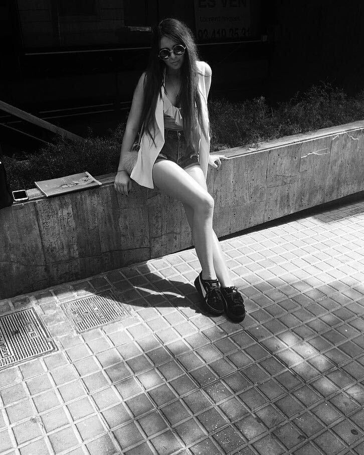  30517351  , 27 ,    -