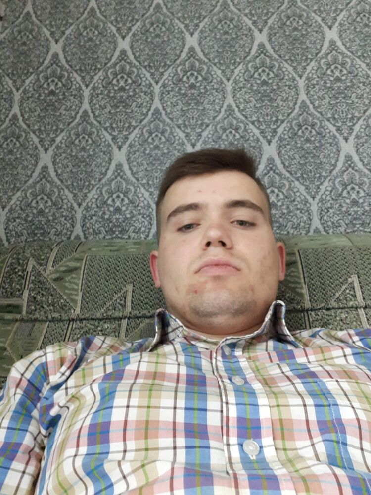  12268491  Grigore, 33 ,    