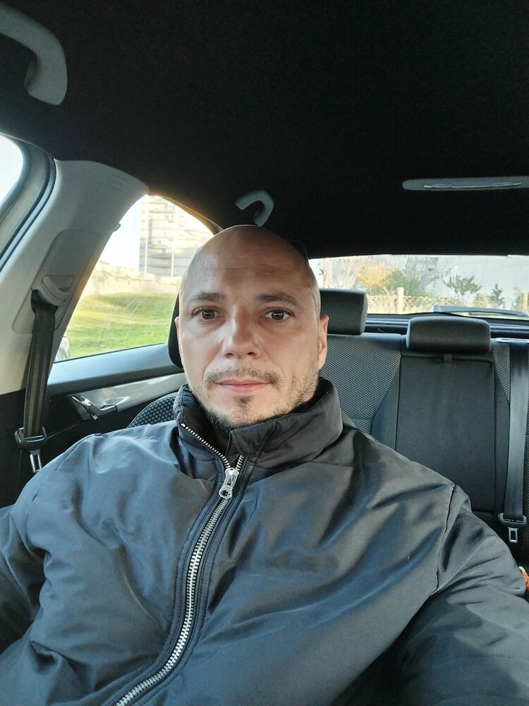  48367141  Igor, 37 ,    
