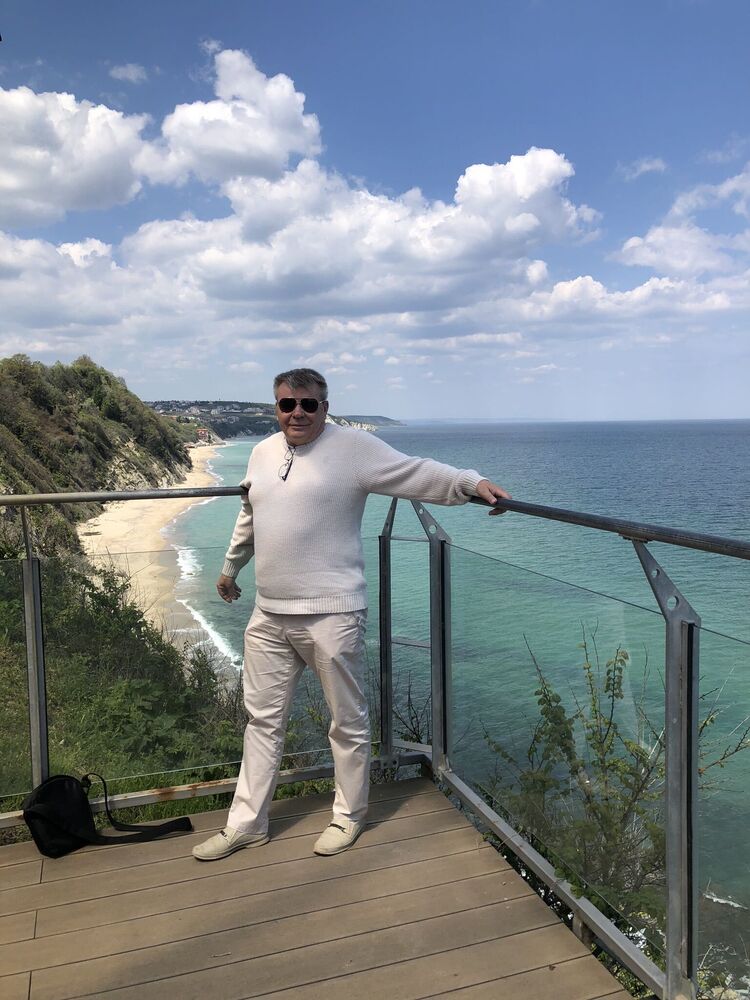  -,   Sergei, 64 ,   ,   , c , 