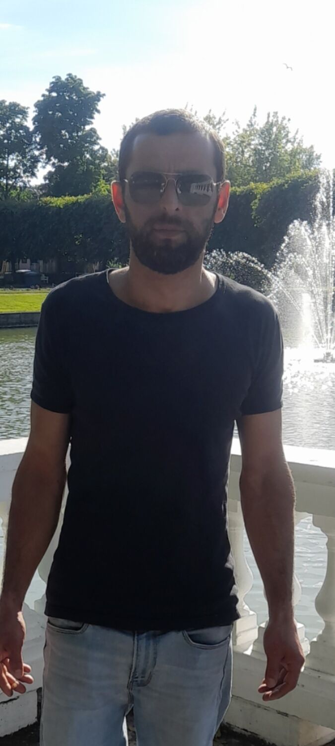  45157961  Merabi, 36 ,    