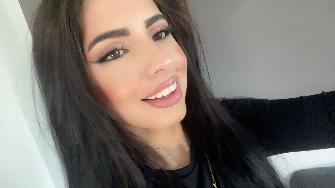  ,   Semra, 24 ,   ,   