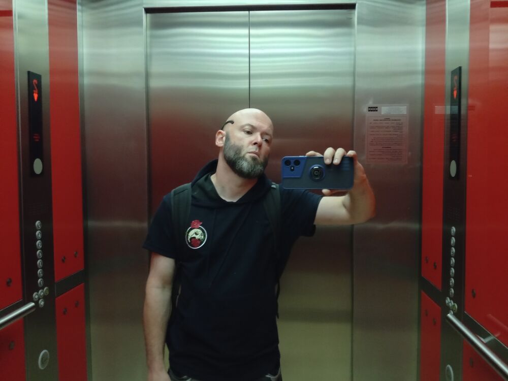  53067821  Arthur, 40 ,    