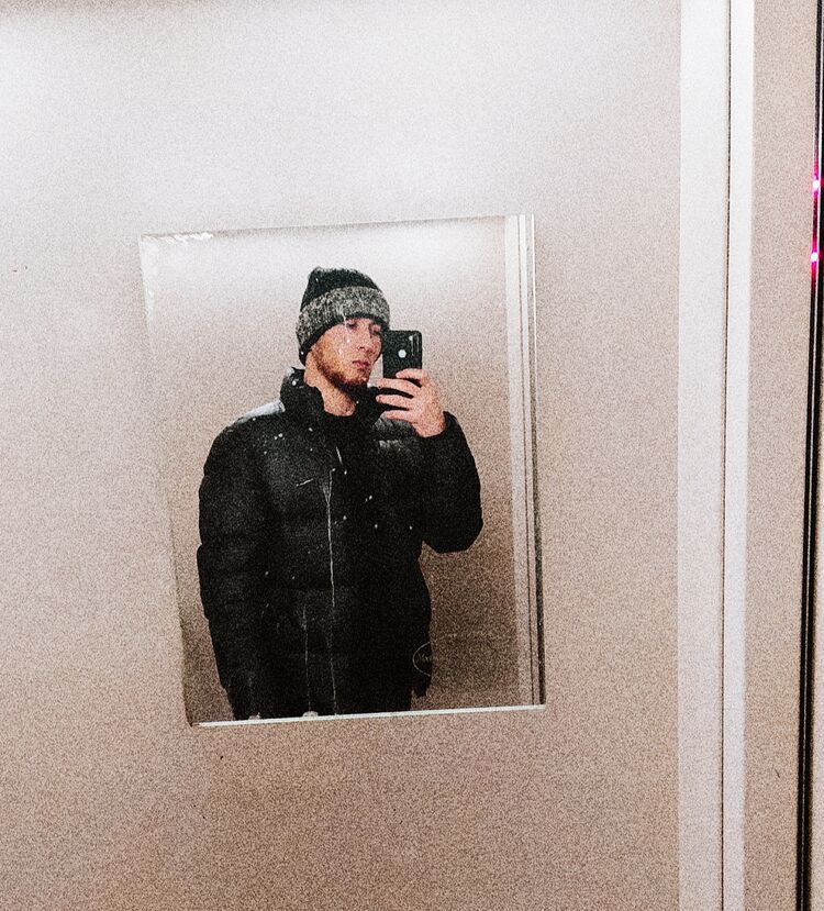  31626311  Amrullo, 27 ,    