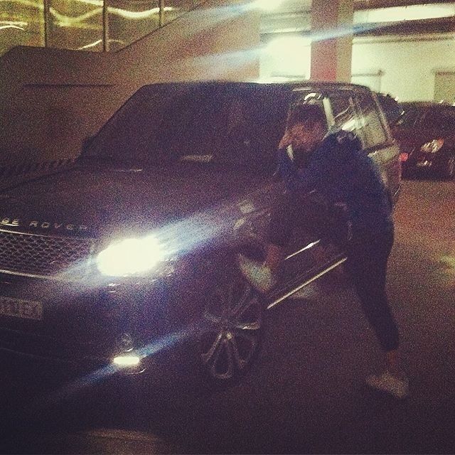  8472311  Leva Leva, 31 ,    