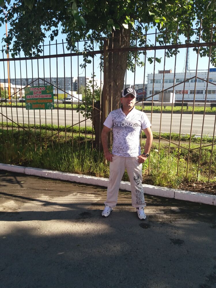  49749571  , 42 ,    