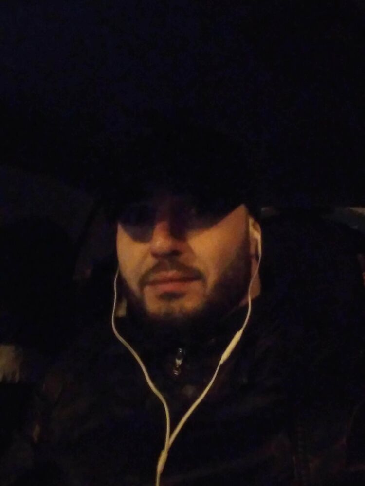  ,   Niko, 31 ,   ,   
