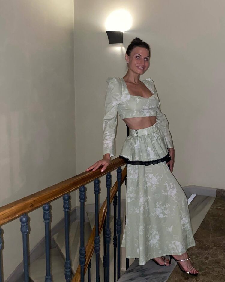  ,   , 24 ,   ,   