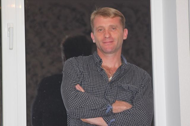  ,   Igor, 47 ,   ,   , c 