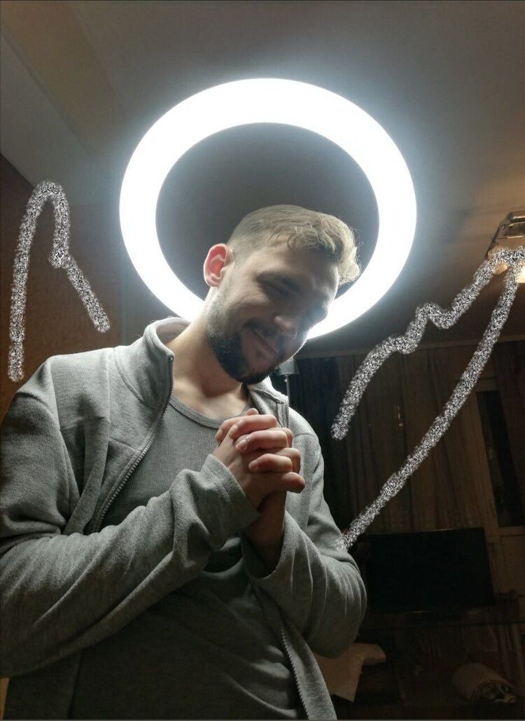  32565481  Konstantin, 29 ,    