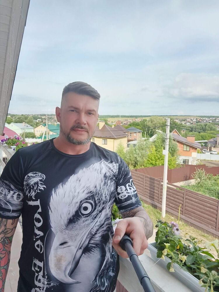 ���������� ���������, ���� ������� Serzh, 52 ����, ������������ ��� ������, ����� � ���������, c�������� ���������