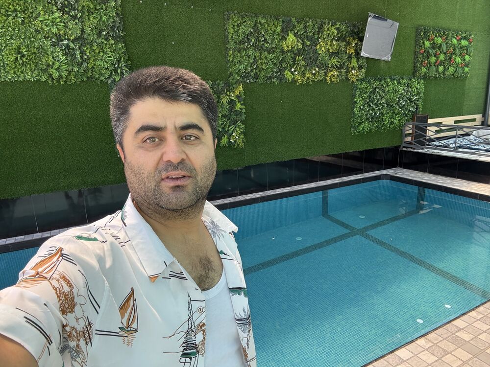  53318851  Shavkat, 41 ,    