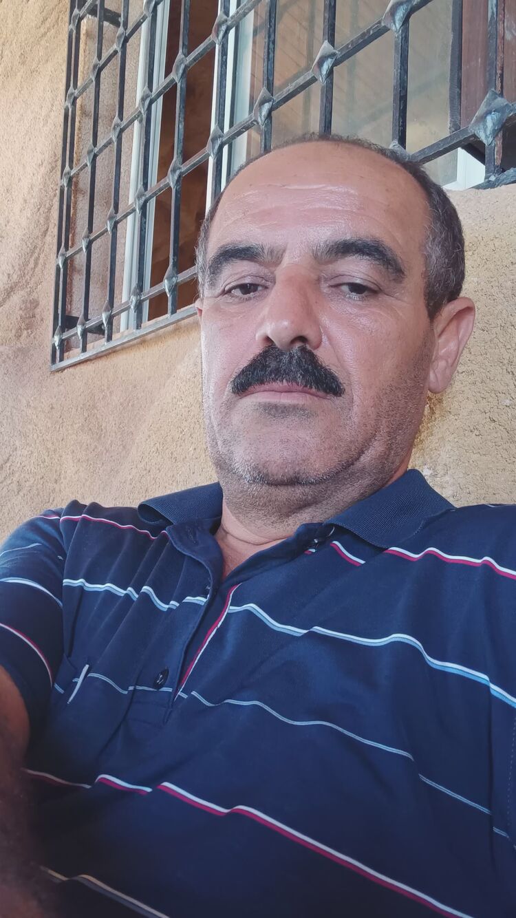  37964831  Aissine, 56 ,    