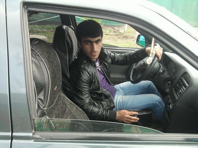  ,   Artur, 37 ,   