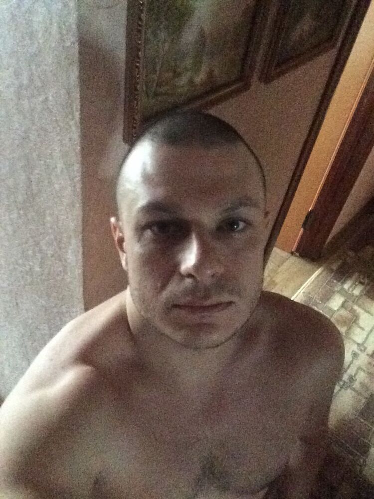  18356861  Oleg, 43 ,    