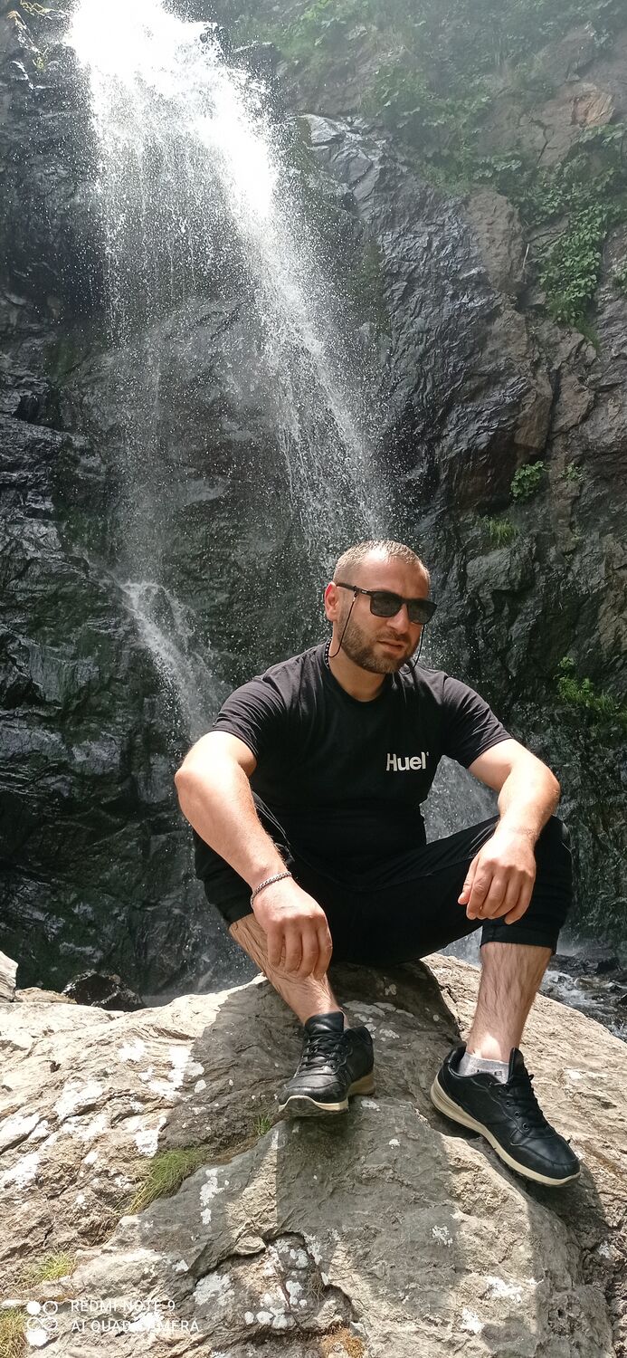  23988061  Gaga, 36 ,    