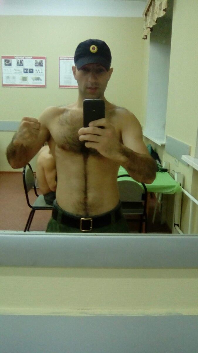  ,   Suleyman, 32 ,   ,   , c 