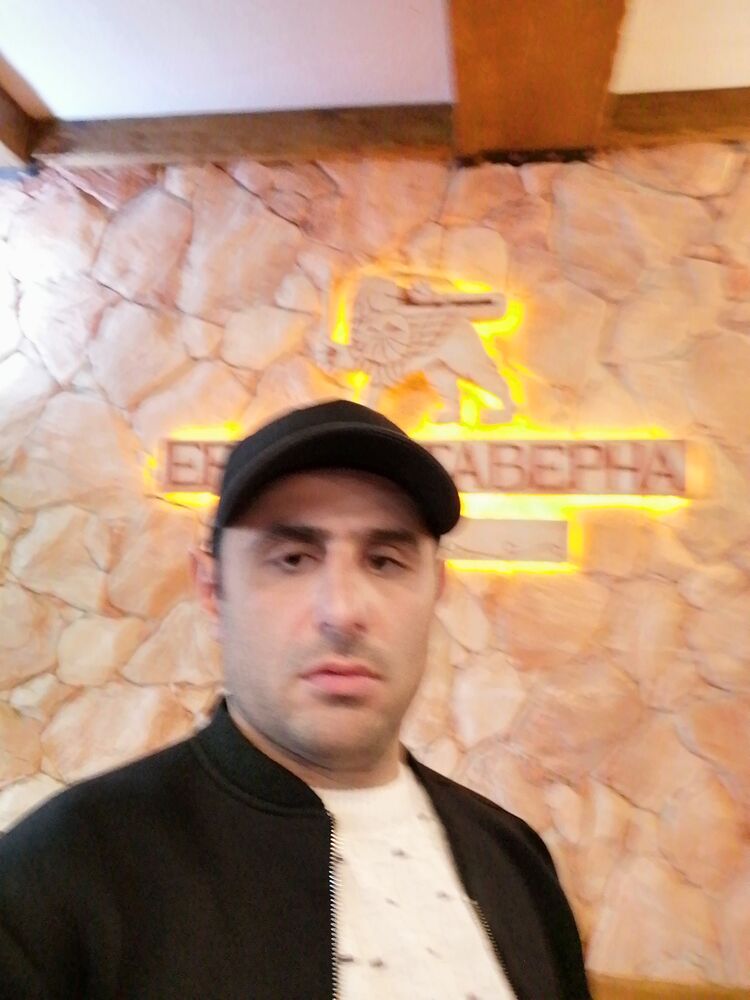  28833591  , 23 ,    