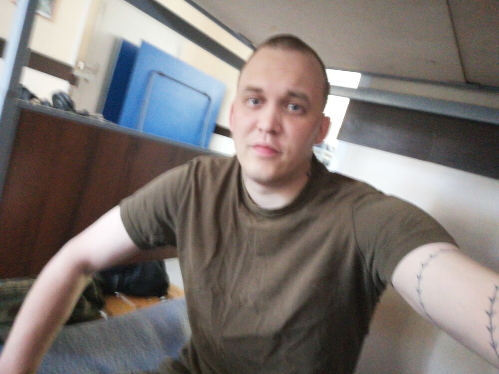  35958911  Kwenzy, 28 ,    