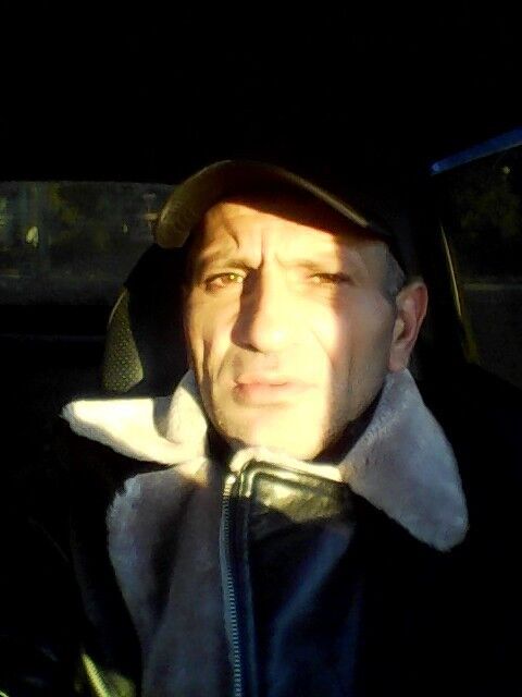   ,   David, 48 ,   ,   , c 