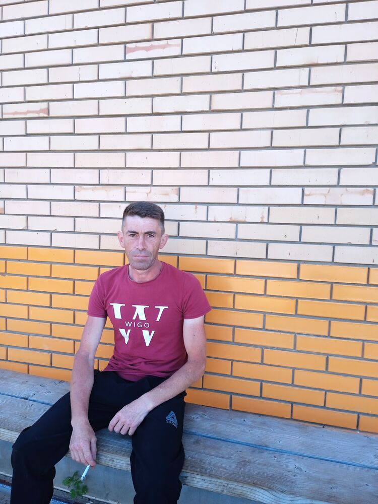  52674551  Rasim, 40 ,    