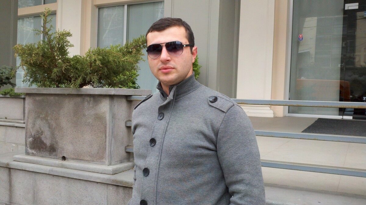  ,   Dato, 37 ,   , 