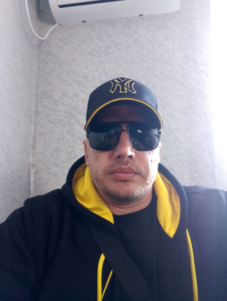  ,   Dima, 39 ,   ,   , c , 