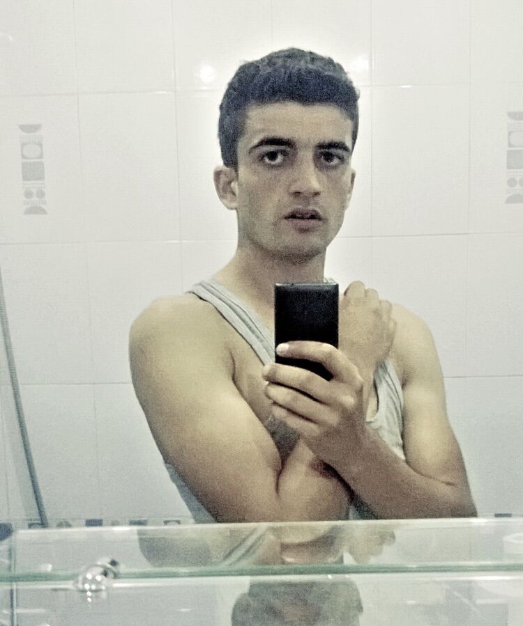  4727161  Aram, 32 ,    