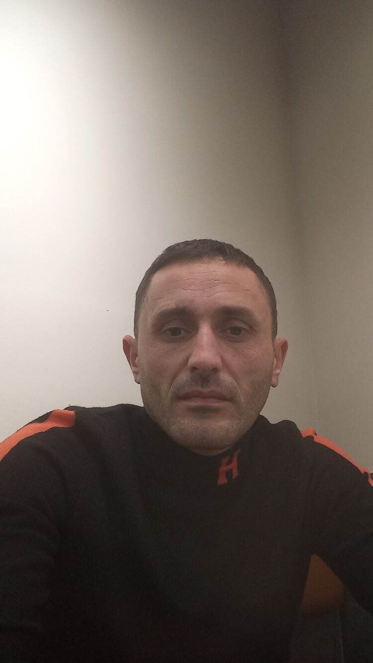  41671651  Tural, 37 ,    