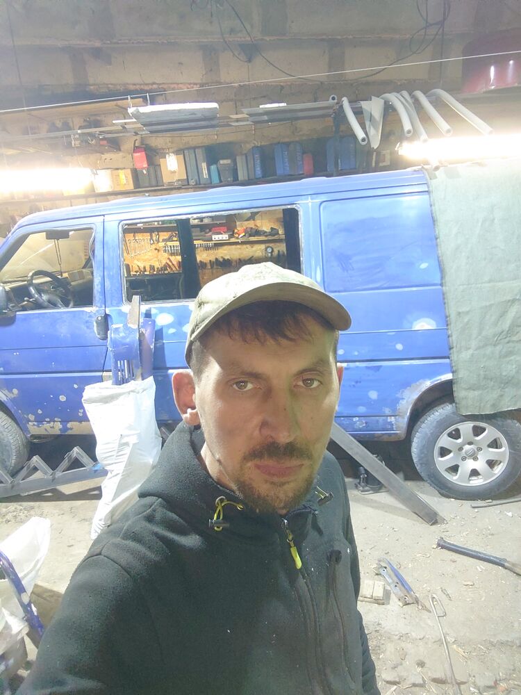  48067881  , 34 ,    