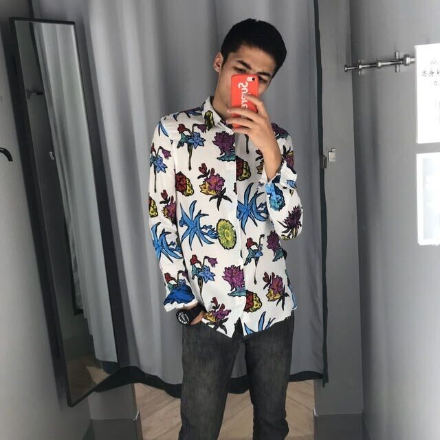  ,   Khalifla, 26 ,   ,   