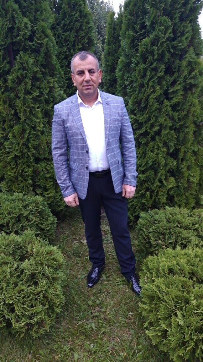   ,   Mister, 52 ,   ,   