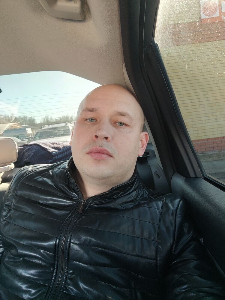  53010231  Sergey, 34 ,    
